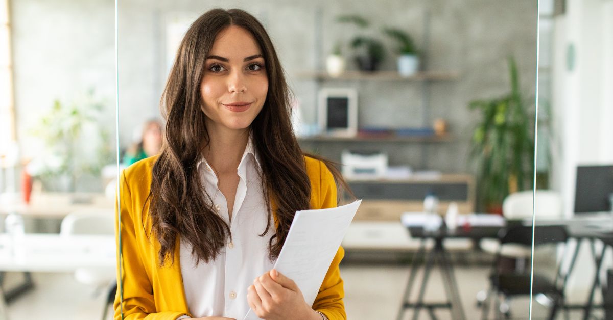 US expat exits a meeting after discussing the difference between independent contractor and employee.