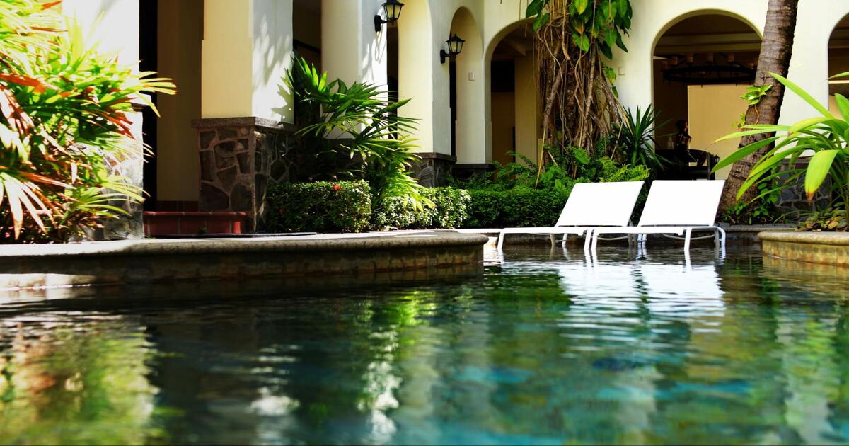 Panama or Costa Rica property guide