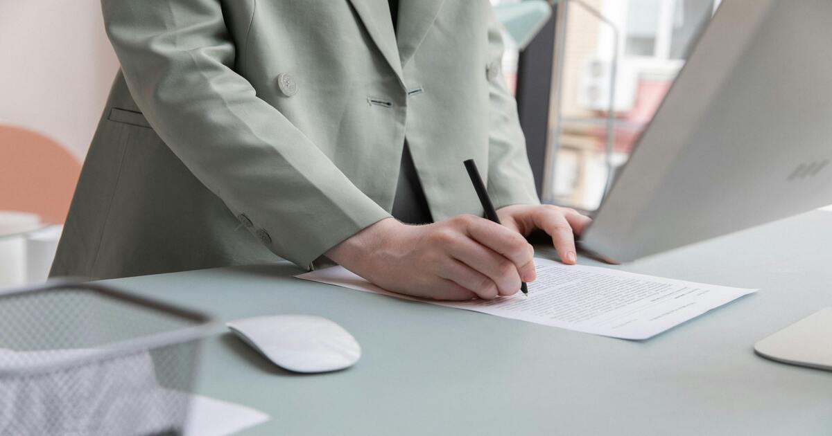 LLC, S-Corp and C-Corp: What’s Best for US Expats?